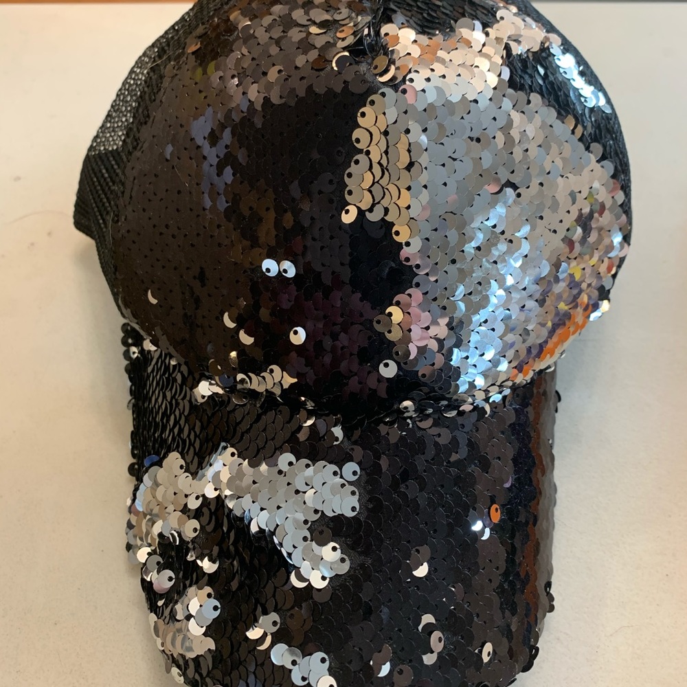 Sparkle flip baseball hat